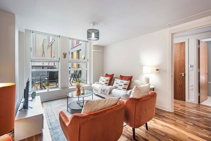 2 Bedroom Flat To Rent In Finsbury, EC1Y