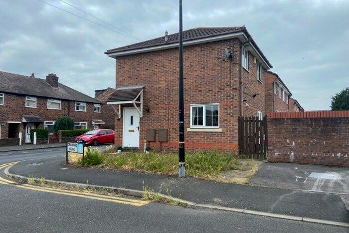 2 Bedroom Property To Rent In Bridgewater Road, Altrincham, WA14