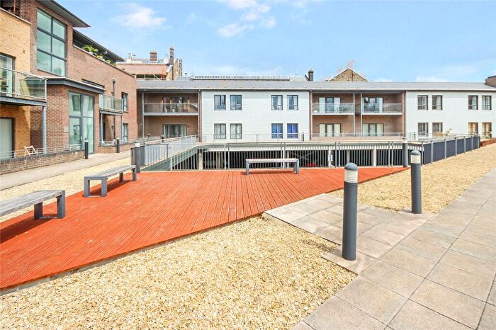 1 Bedroom Apartment To Rent In Cardean House, Firefly Avenue, Swindon, Wiltshire, SN2