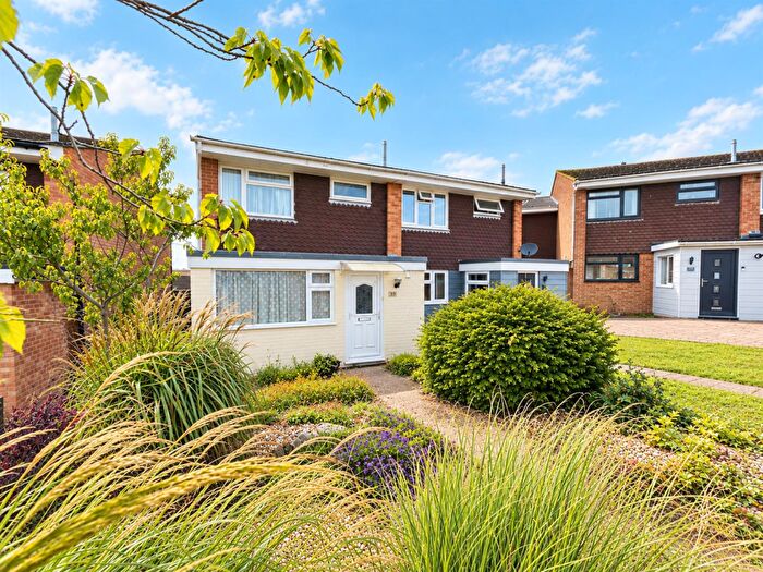 3 Bedroom Semi-Detached House For Sale In Glynde Close, Newhaven, BN9