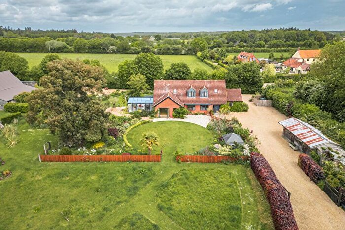 4 Bedroom Detached House For Sale In Exceptional Four Bedroom Country Home In Wood Norton, NR20