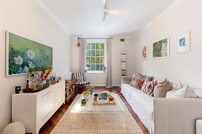 2 Bedroom Flat For Sale In Nevern Square, Earl's Court, London, SW5