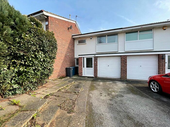 3 Bedroom Terraced House To Rent In Waltham Close, West Bridgford, NG2