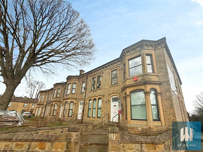 Studio To Rent In Highfields Road, Highfields, Huddersfield, HD1