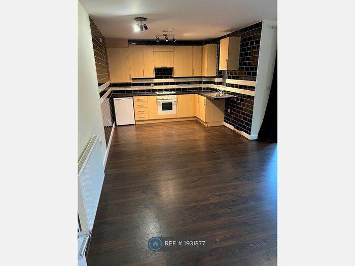 2 Bedroom Flat To Rent In Abberley Wood, Cambridge, CB22