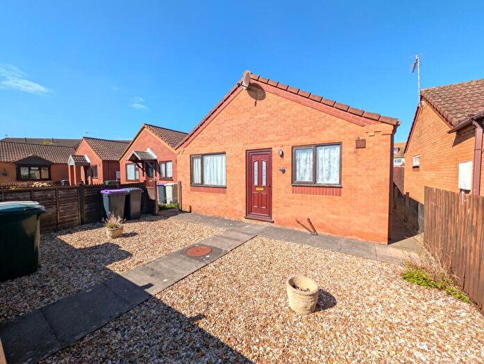 2 Bedroom Bungalow For Sale In Ronald Close, Skegness, PE25