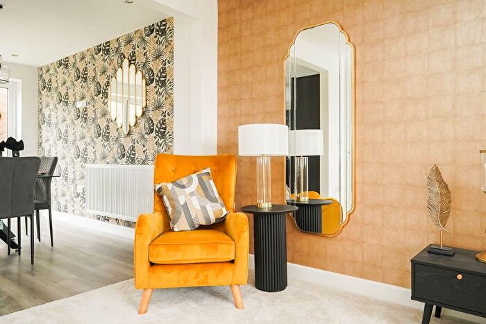 2 Bedroom Cottage For Sale In Upperthorpe Road, Killamarsh, Sheffield, S21