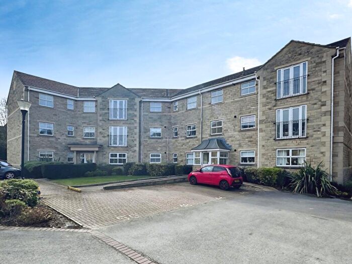 2 Bedroom Apartment For Sale In Fearnley Croft, Gomersal, BD19