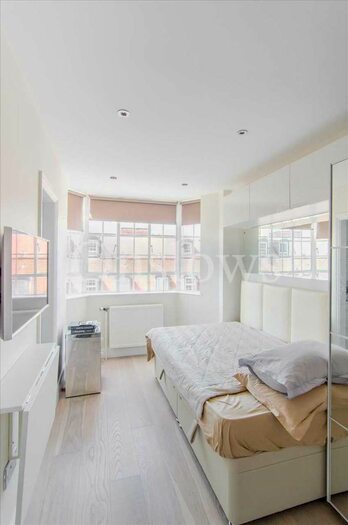 Flat To Rent In Chelsea Cloisters, London, SW3