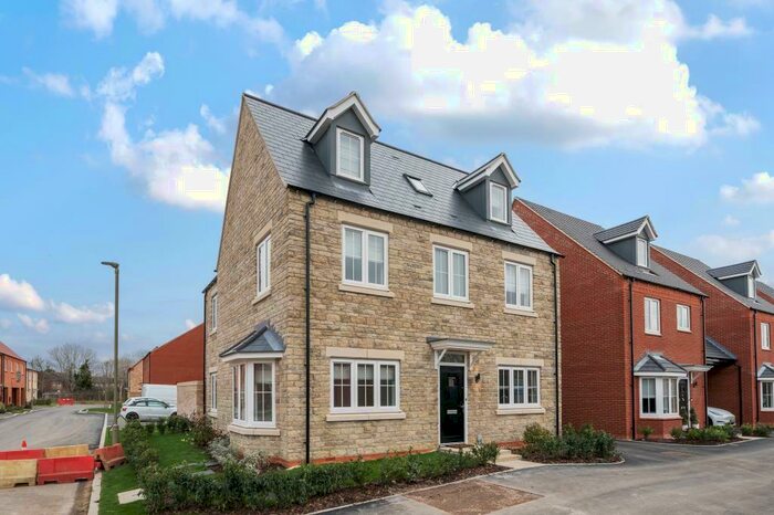 5 Bedroom Detached House To Rent In Melton Road, Bicester, OX26