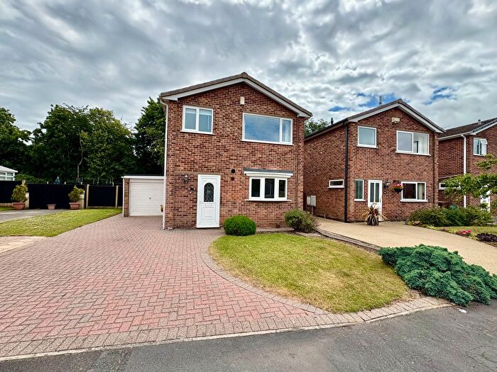 3 Bedroom Property To Rent In Croxall Close, Nottingham, NG11