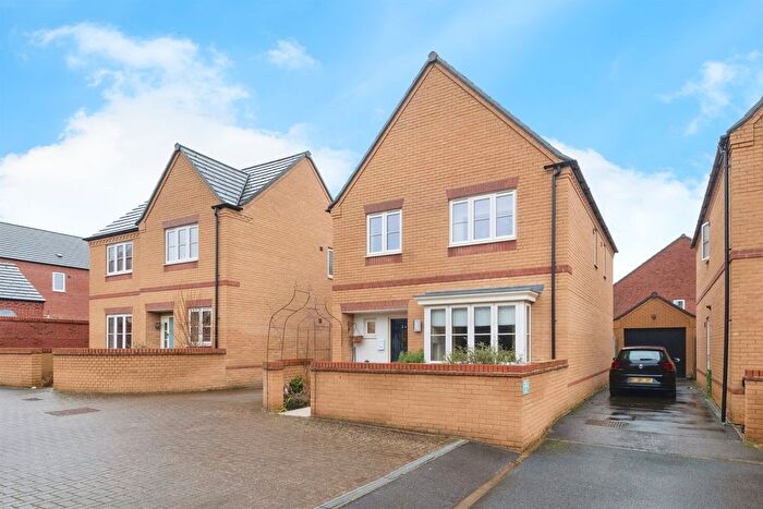 4 Bedroom Detached House For Sale In George Parish Road, Banbury, OX16