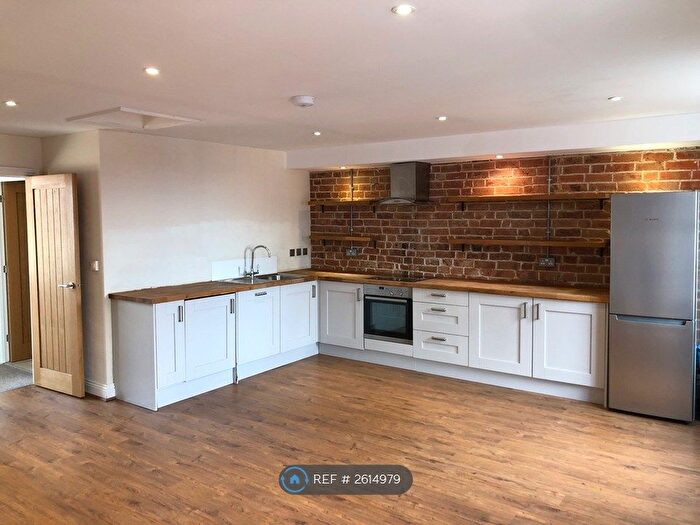 2 Bedroom Flat To Rent In St Luke's House Gloucester Quays, Gloucester, GL2