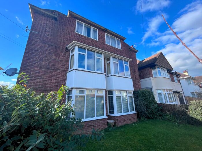 2 Bedroom Flat To Rent In Hilary Road, Taunton, TA1