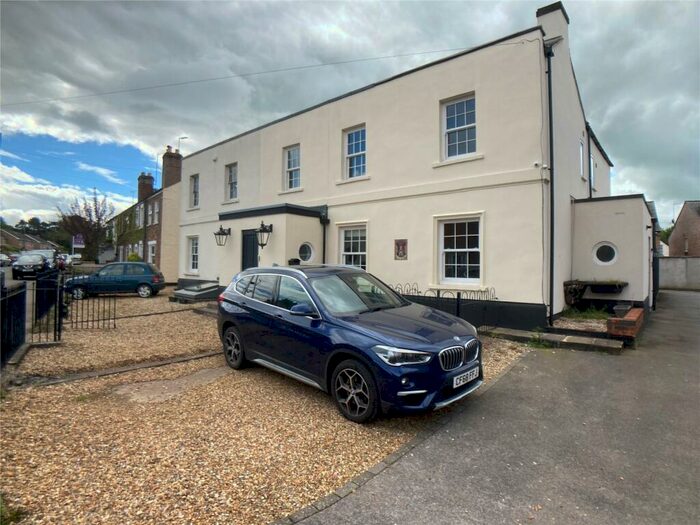 3 Bedroom Semi-Detached House For Sale In London Road, Charlton Kings, Cheltenham, Gloucestershire, GL52