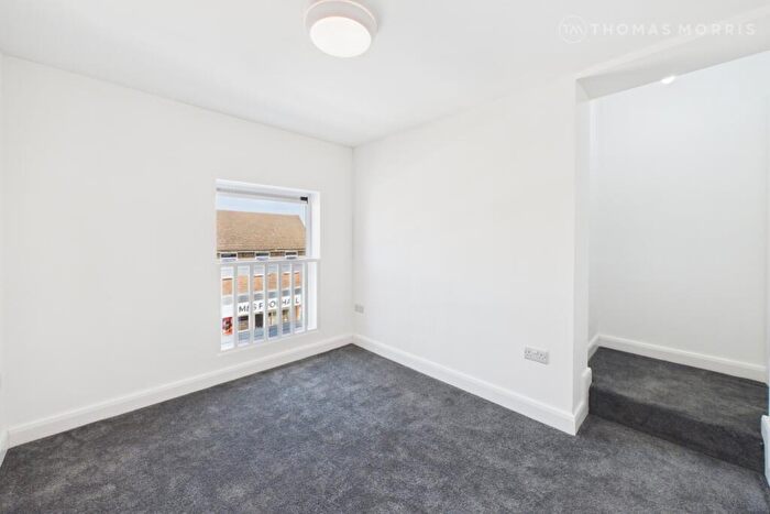1 Bedroom Apartment To Rent In High Street, St. Neots, Cambridgeshire, PE19