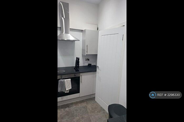 1 Bedroom Flat To Rent In High Street, Dumbarton, G82