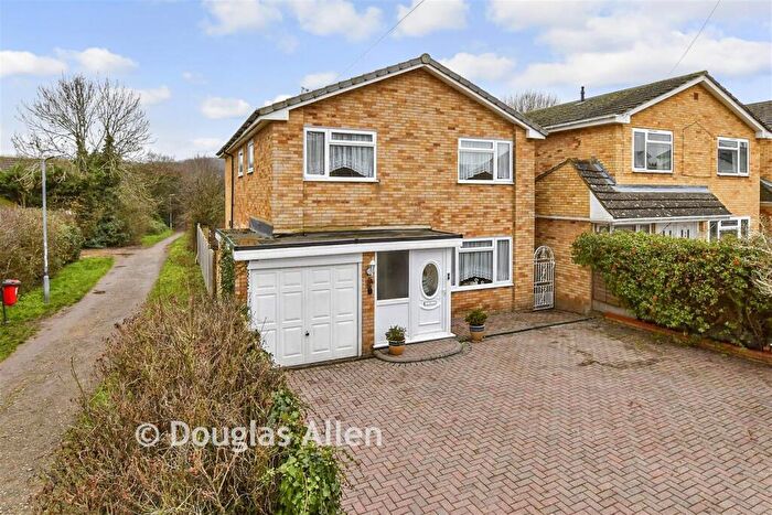 4 Bedroom Detached House For Sale In Great Berry Lane, Langdon Hills, Basildon, Essex, SS16