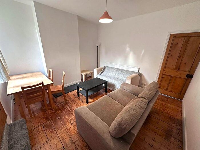 2 Bedroom Property To Rent In Station Road, Harborne, Birmingham, B17