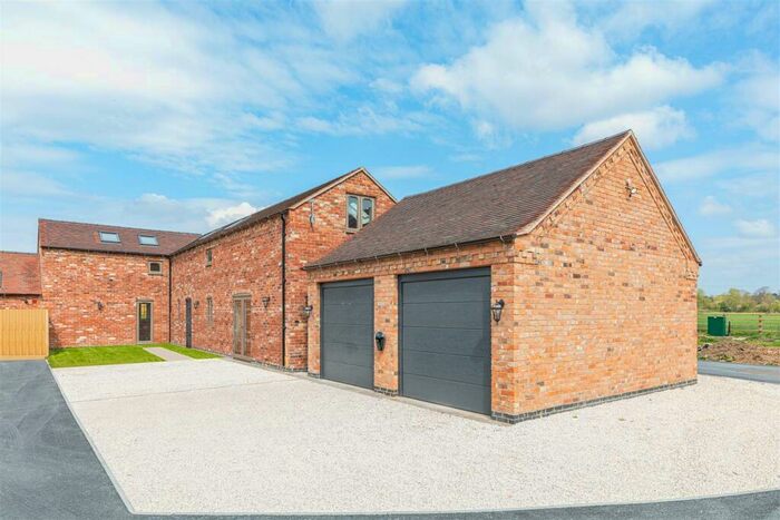 4 Bedroom House For Sale In Measham Road, Acresford, Swadlincote, DE12