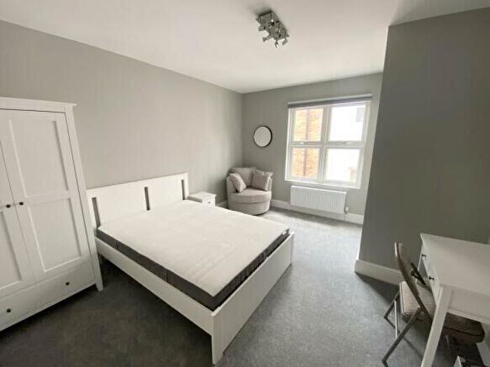 1 Bedroom Apartment To Rent In St. Michaels Road, Aldershot, GU12