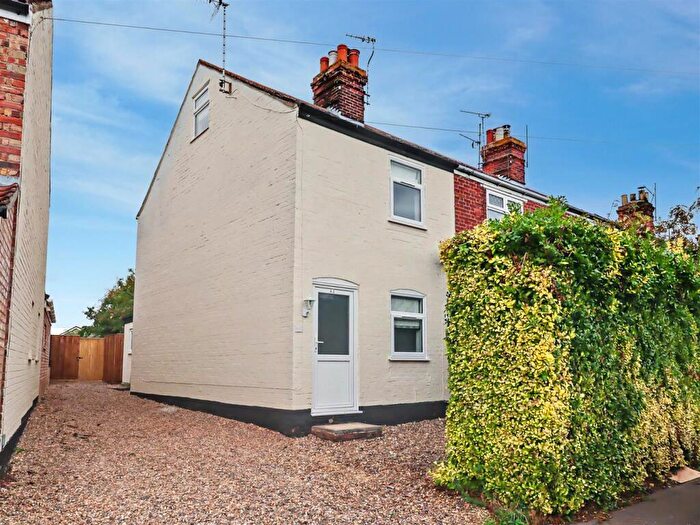 3 Bedroom End Of Terrace House For Sale In The Street, Gillingham, Beccles, NR34