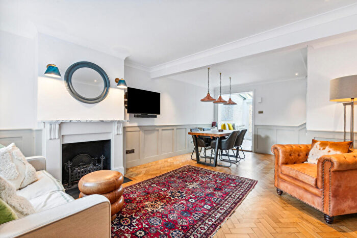 2 Bedroom Terraced House To Rent In Worple Street, Mortlake, SW14