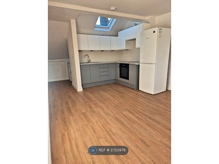 1 Bedroom Flat To Rent In Harpenden Road, London, SE27