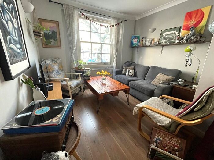 2 Bedroom Flat To Rent In Bayham Street, London, NW1