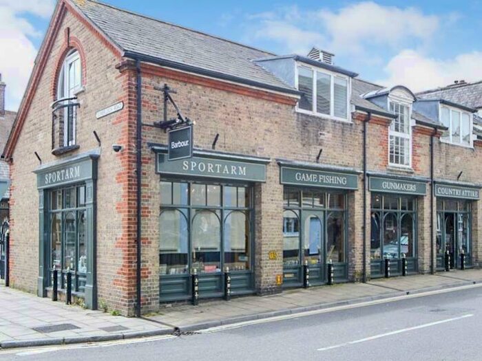 3 Bedroom Flat To Rent In Princes Street, Dorchester, Dorset, DT1