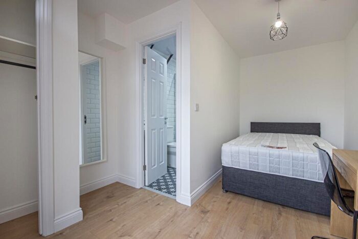 2 Bedroom Apartment To Rent In - Hutton Terrace, Newcastle Upon Tyne, Tyne And Wear, NE2