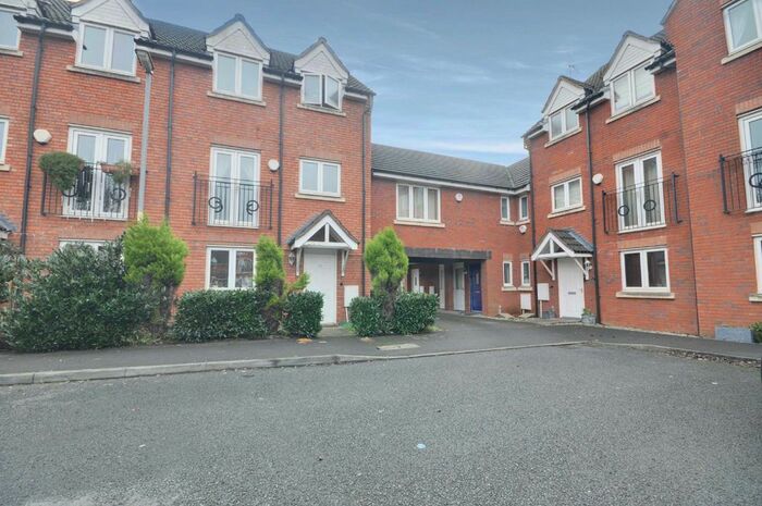 4 Bedroom Terraced House To Rent In Michael Tippet Drive, Worcester, WR4