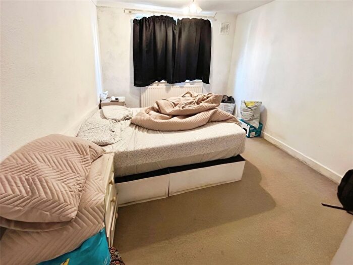 1 Bedroom Flat To Rent In Michaelmas Road, Cheylesmore, Coventry, CV3