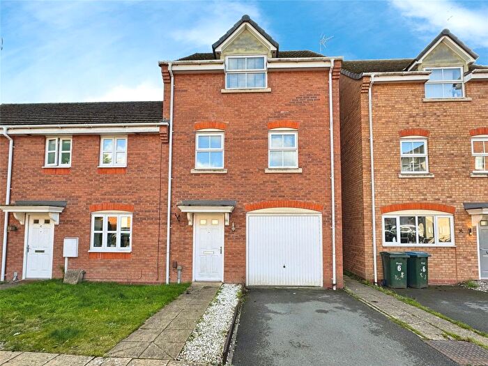 3 Bedroom Terraced House To Rent In Blanchfort Close, Coventry, West Midlands, CV4