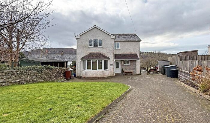 3 Bedroom Detached House For Sale In Waunfawr, Caernarfon, Gwynedd, LL55