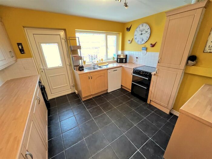 3 Bedroom Detached Bungalow For Sale In Alexander Drive, Heswall, Wirral, CH61