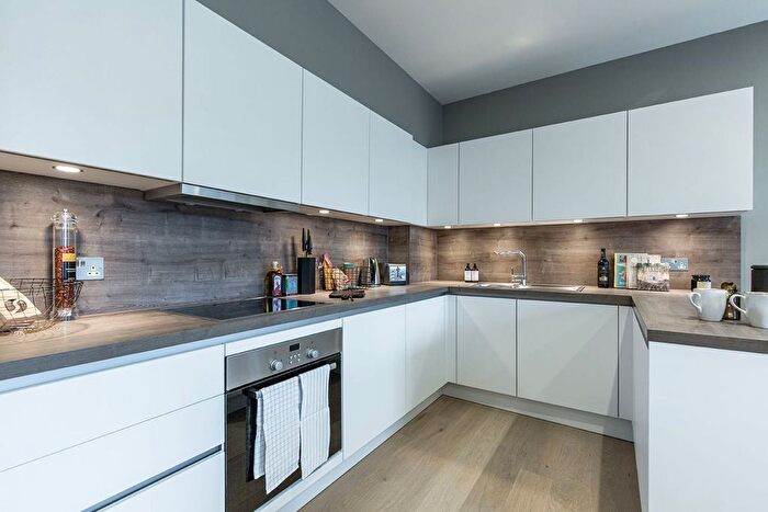 1 Bedroom Flat To Rent In Cheam Common Road, Worcester Park, KT4