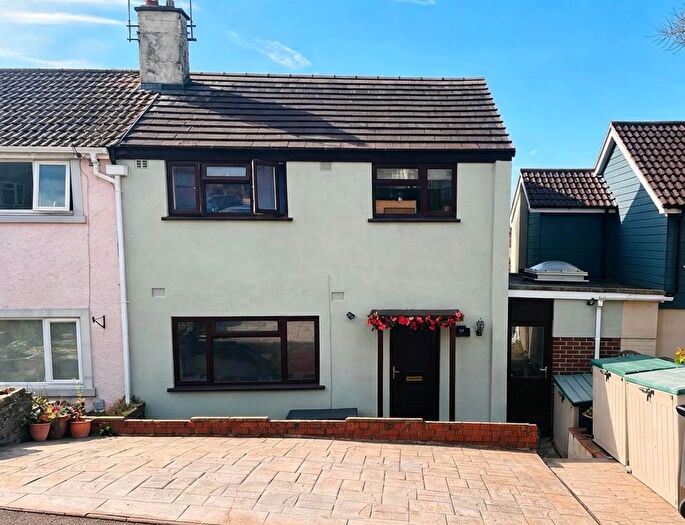 3 Bedroom Semi Detached House For Sale In Howard Close, Chelston, Torquay, TQ2