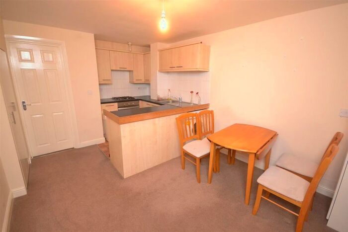 2 Bedroom Flat To Rent In Charles Street, Reading, RG1