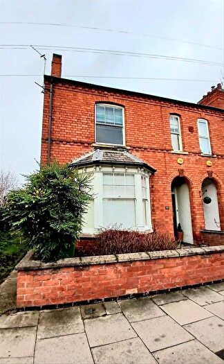 3 Bedroom End Of Terrace House To Rent In Victoria Street, Newark, NG24