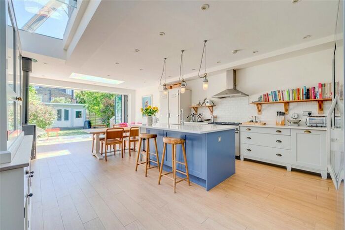 5 Bedroom Terraced House To Rent In Queensmill Road, London, SW6