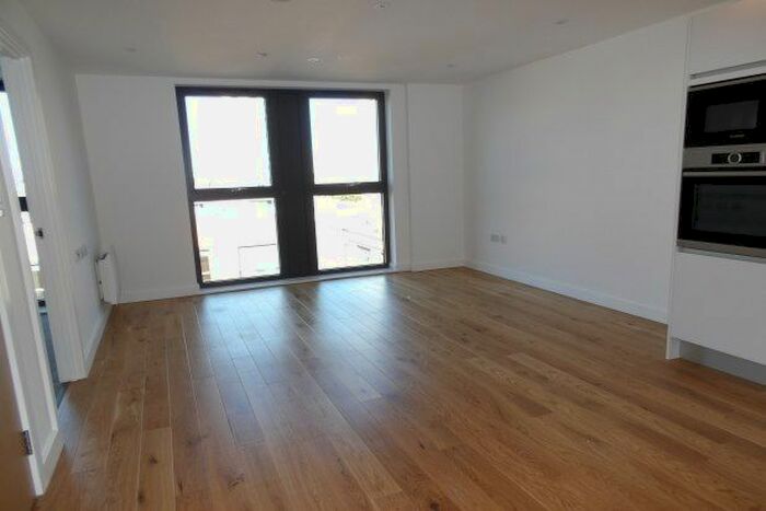 1 Bedroom Flat To Rent In Communication Row, Birmingham, B15