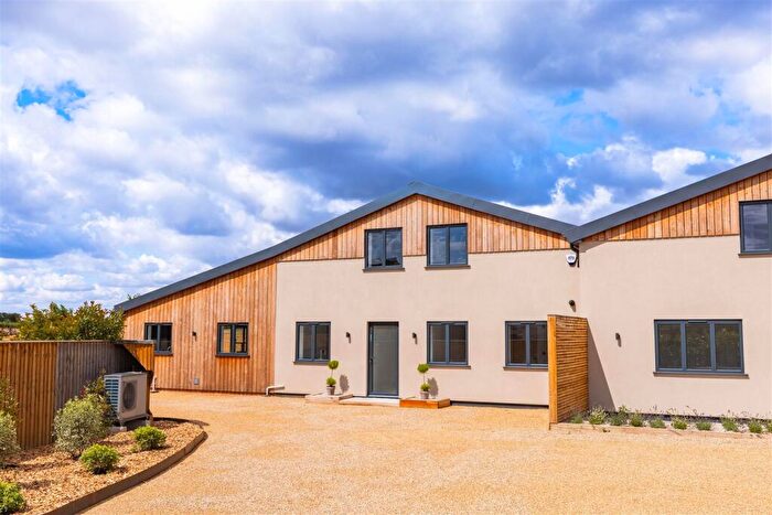 3 Bedroom Barn Conversion For Sale In Thaxted Road, Wimbish, Saffron Walden, Essex, CB10