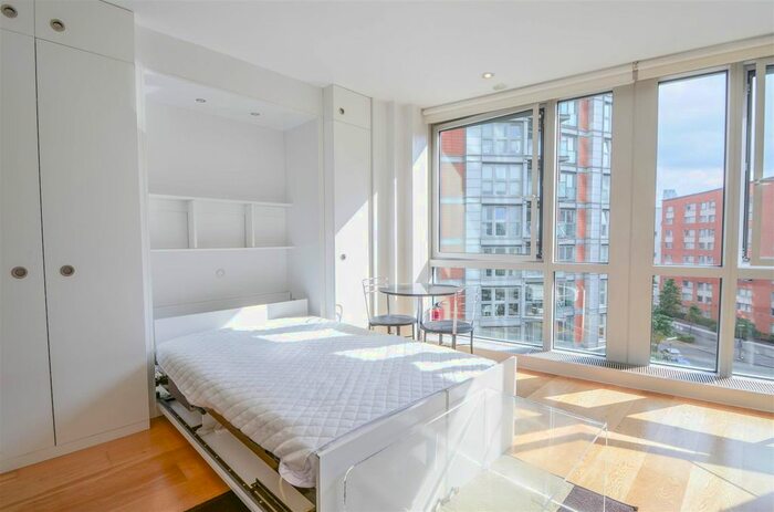 Studio To Rent In Ontario Tower, Fairmont Avenue, New Providence Wharf, London, E14