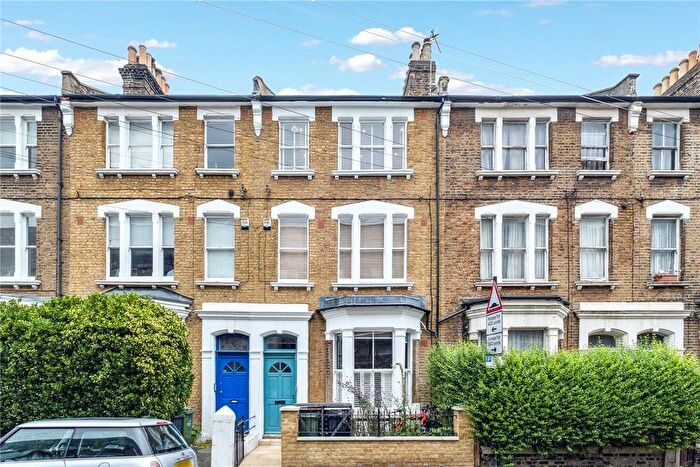 2 Bedroom Flat To Rent In Paulet Road, Camberwell, SE5
