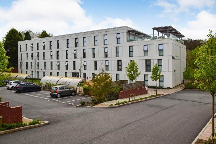 1 Bedroom Flat For Sale In Flat, Block London Road Newcastle-under-Lyme, Newcastle, ST5