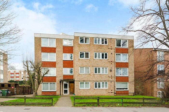 1 Bedroom Flat To Rent In Bramley Hill, South Croydon, CR2