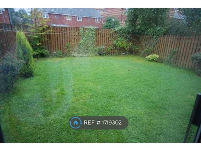 3 Bedroom Semi-Detached House To Rent In Angora Drive, Salford, M3