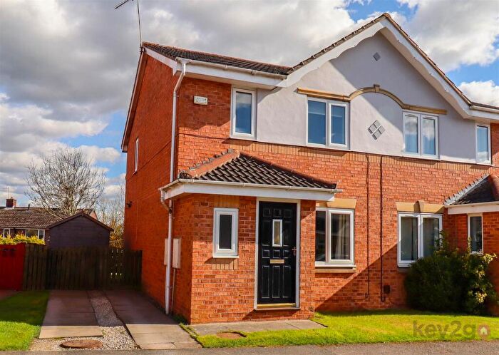 3 Bedroom Semi Detached House For Sale In Plumbley Hall Road, Mosborough, Sheffield, S20