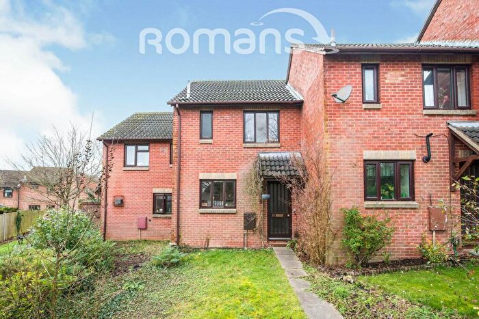 2 Bedroom Terraced House To Rent In Badger Farm, Winchester, SO22